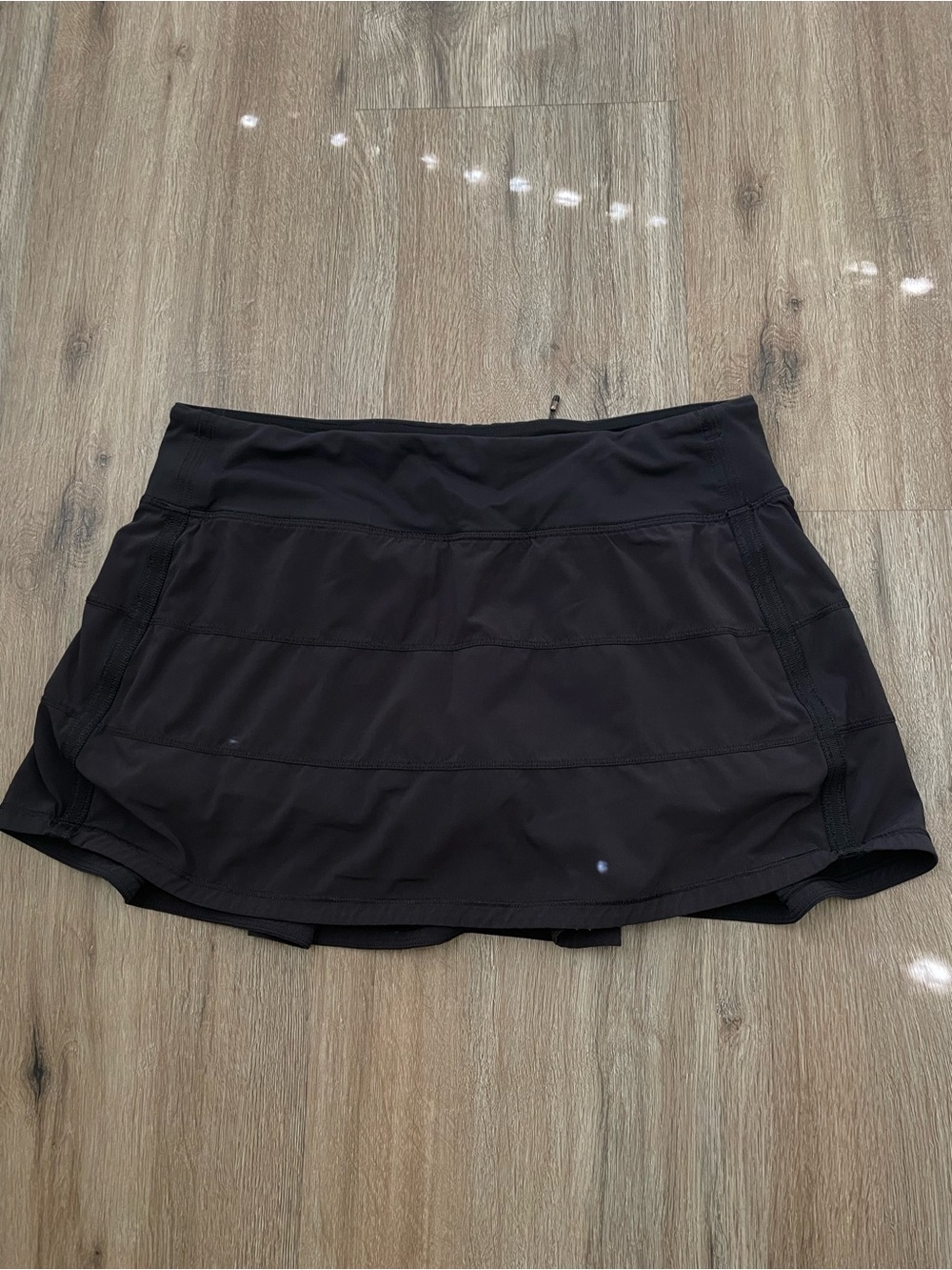 Lululemon skirt size 8